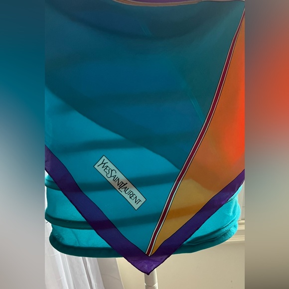 YvesSaintLaurent 100% Silk Scarf. Multicolor. Hand Rolled. Made in Italy. - Picture 4 of 15